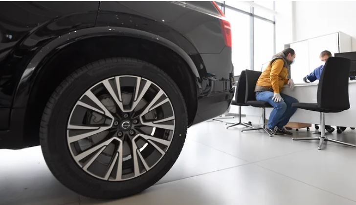 Автопродажи продолжили рост