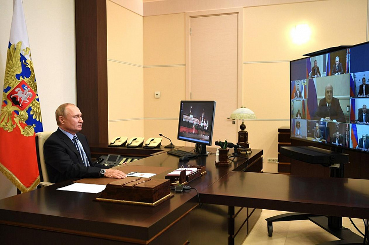 Путин назвал безработицу одной из главных проблем в стране