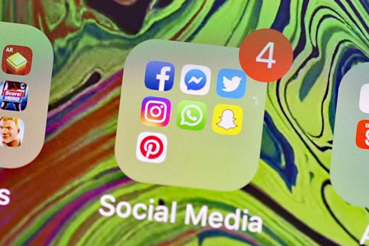 Twitter, Facebook и WhatsApp обжаловали штрафы российского суда