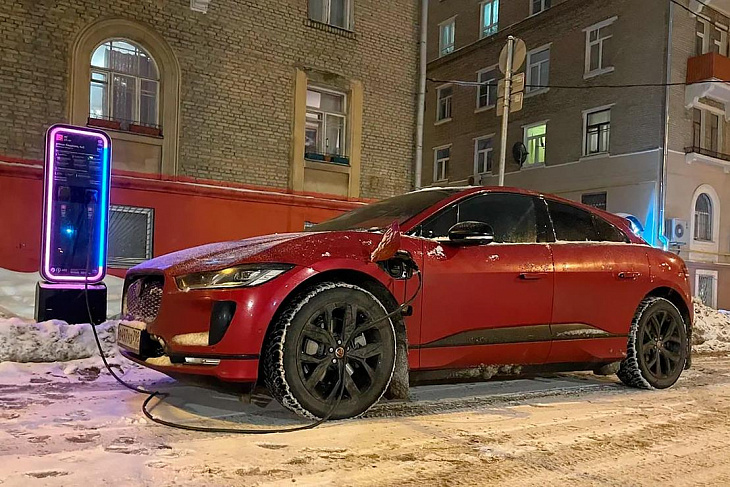 Российские продажи электрокаров выросли втрое в 2021 году 