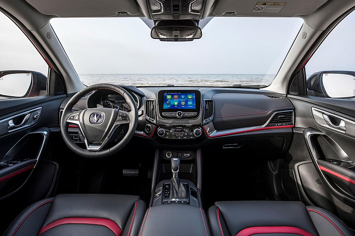 Кроссовер Changan CS55 в новом поколении преобразился не только снаружи: первые фото салона