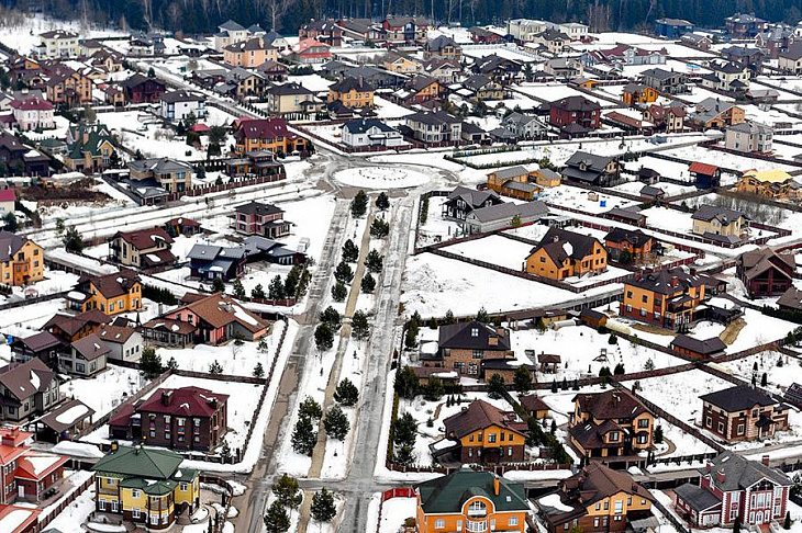 Эксперты подсчитали, сколько осталось коттеджей для аренды на Новый год