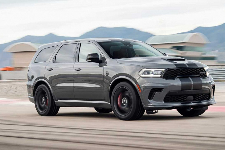 Dodge приступил к выпуску 720-сильного Durango