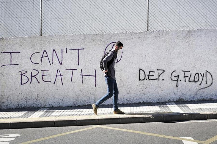 В Facebook начали разработку мер по борьбе с расизмом в соцсети