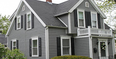 Обшивки дома сайдингом