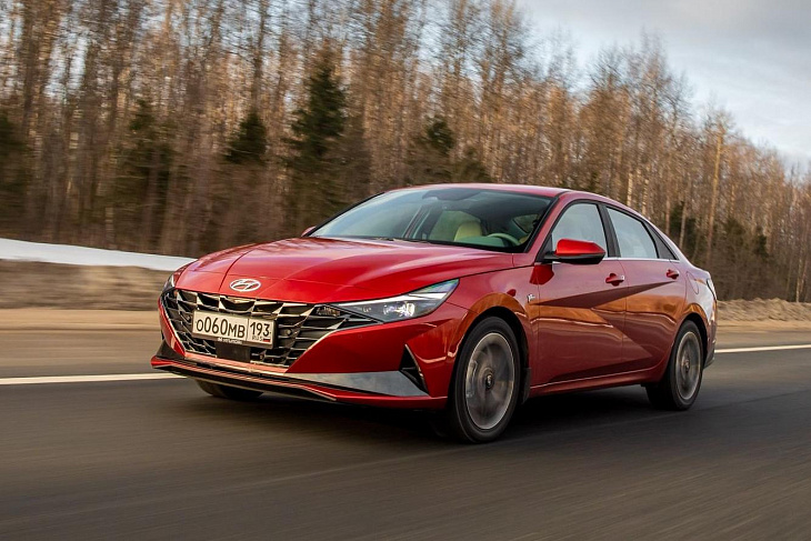 Новая Hyundai Elantra: тест стильного корейского седана