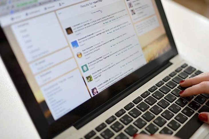 Twitter грозит еще до 4 млн рублей штрафа в РФ из-за неудаления контента