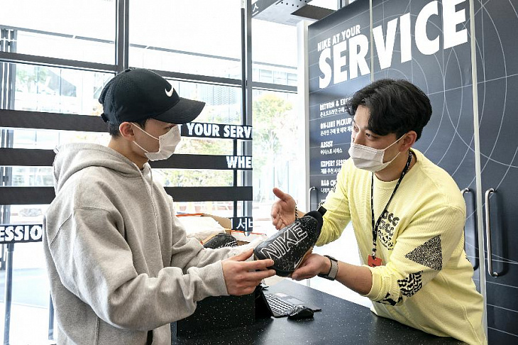 Nike открывает магазины в новой концепции, нацеленные на сплочение местных сообществ