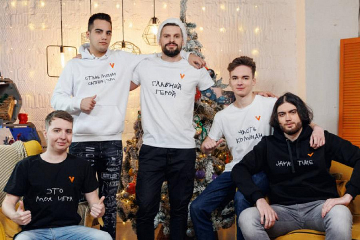 Virtus.pro и фонд «Подарок Ангелу» сделали особую коллекцию мерча