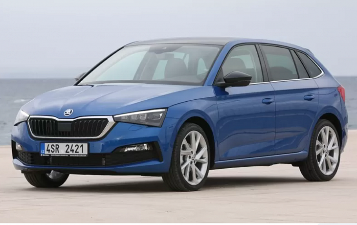 Skoda собирается обновить Scala: первое изображение