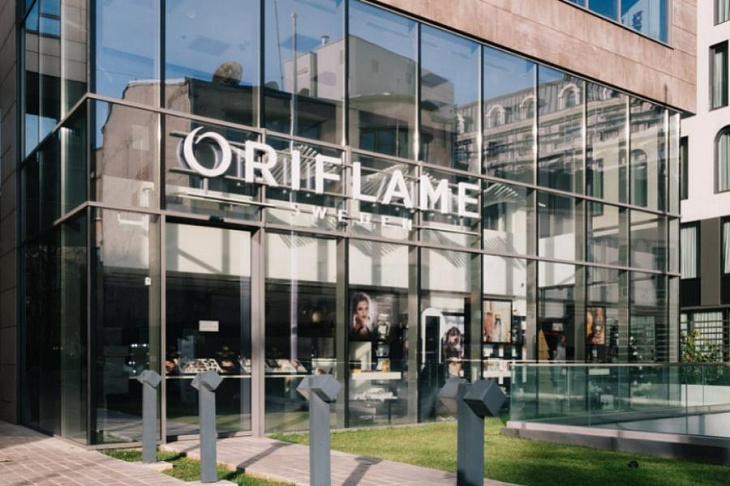 Хакеры выставили на продажу данные паспортов российских клиентов косметической компании Oriflame