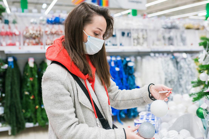 Падение трафика и убытки: как ТЦ готовятся встретить Новый год.