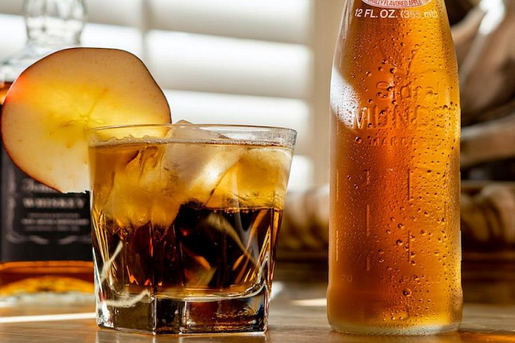 Нарколог развенчал популярные мифы об употреблении алкоголя