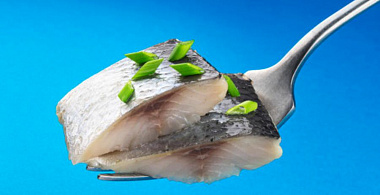 Изобретена вилка, делающая еду солёной