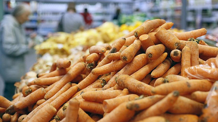 В Роспотребнадзоре посоветовали не покупать мытые овощи