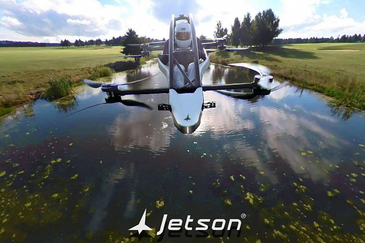 Появились новые фото летающего электромобиля за 7 млн рублей 
