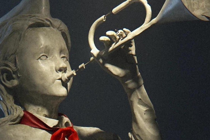 «КиноПоиск» занялся экранизацией романов «Азазель» и «Пищеблок»