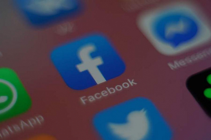 Цукерберг запустил сервис для собраний в виртуальной реальности