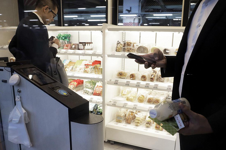 Сбербанк и Visa запустят магазины без касс и продавцов