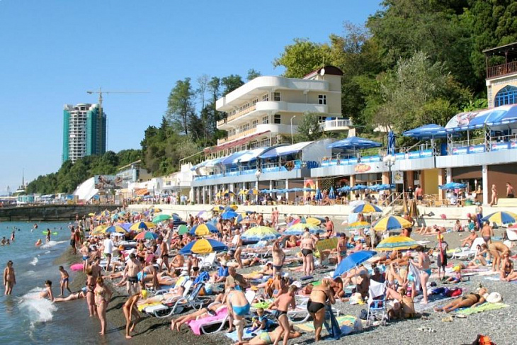 Гостиницы Сочи приостановили бронирование 