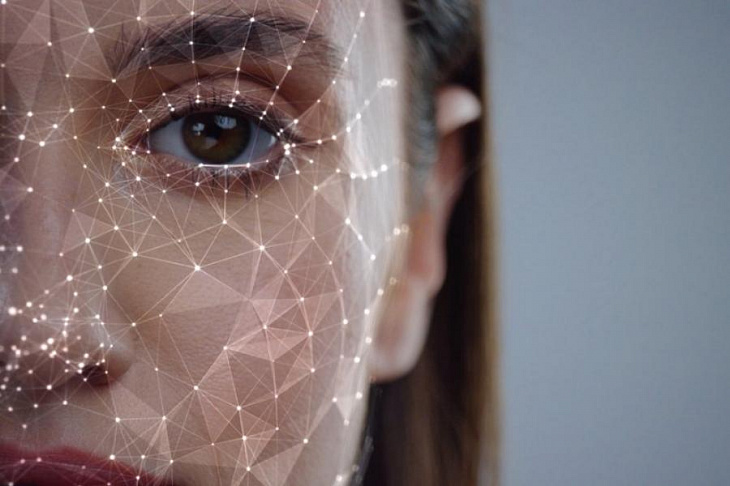 «Пятерочка» и «Перекресток» внедрили технологию оплаты одним взглядом