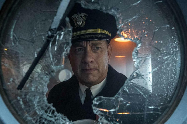 Том Хэнкс расстроен, что его новый фильм выходит на Apple TV+