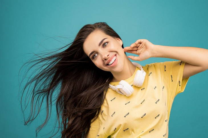 В России выросли продажи беспроводных наушников