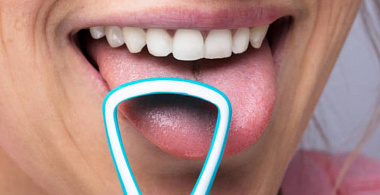 Зачем чистить язык: четыре причины