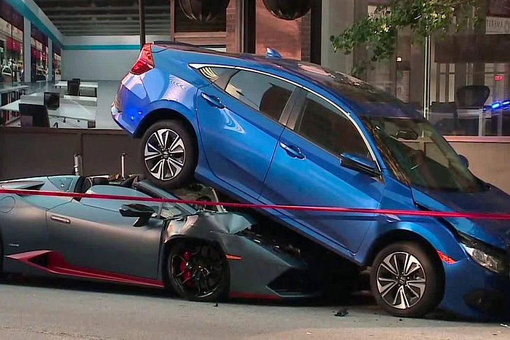 Разбитые Porsche, Bentley, Bugatti и другие. Топ-7 очень дорогих ДТП 