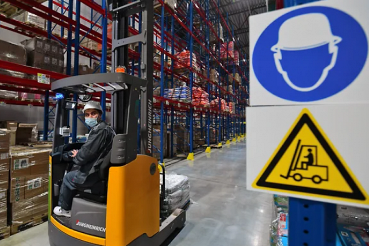 Склады стремятся к центру