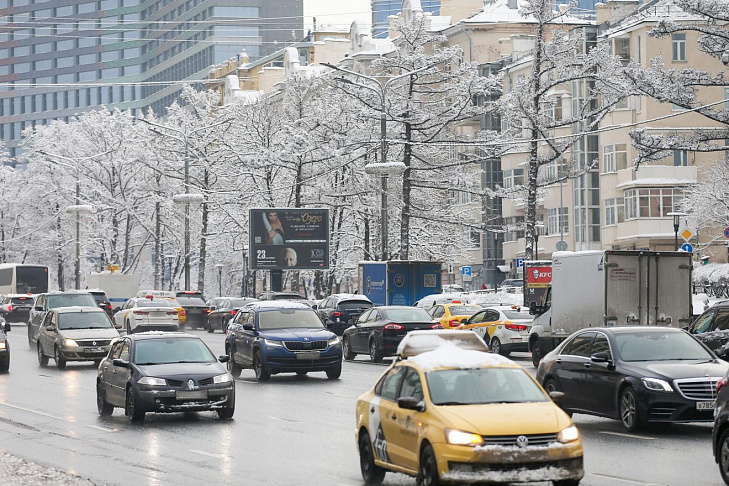 Водителей предупредили о перекрытии улиц Москвы на Рождество 
