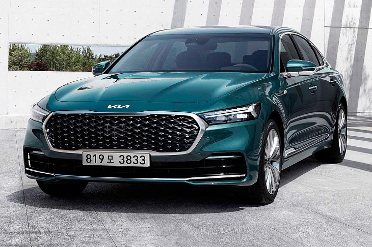 Kia обновила флагманский седан K900