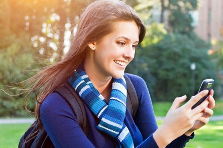 Россияне в марте сняли с валютных депозитов в «Сбере» рекордную за год сумму