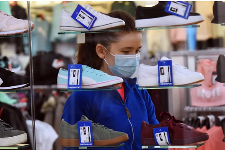 Ритейл брендит о России