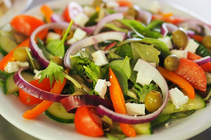 Диетологи раскрыли россиянам способы не растолстеть в изоляции