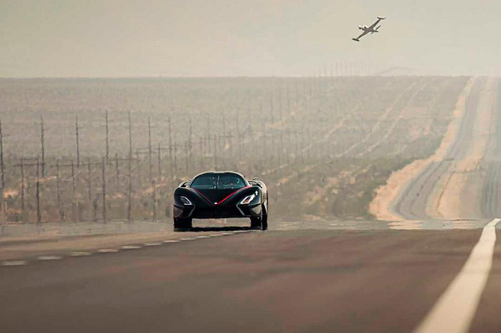 Гиперкар SSC Tuatara установил мировой рекорд скорости. Видео.