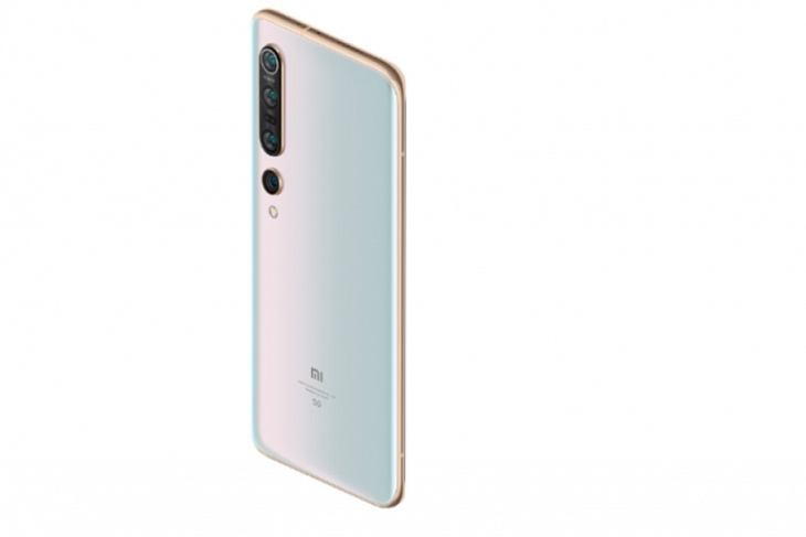 Xiaomi представила в России самый мощный смартфон Mi 10