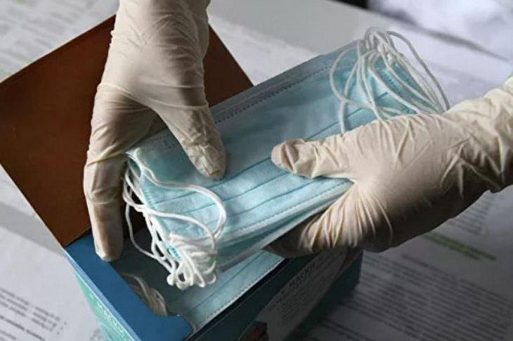 В Минпромторге заявили о снижении цен на маски в России