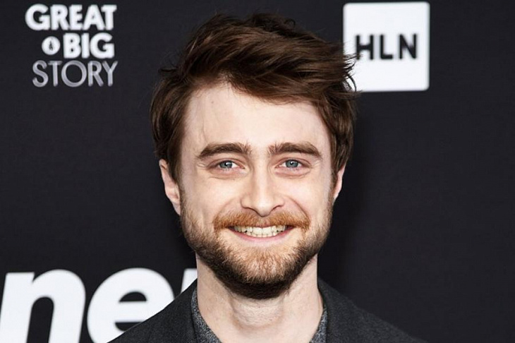 Прикройте рот: кому из звезд пора посетить стоматолога