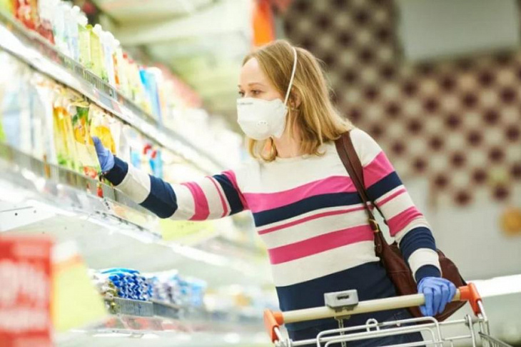 Маски и перчатки обязательны для посещения магазинов в Москве