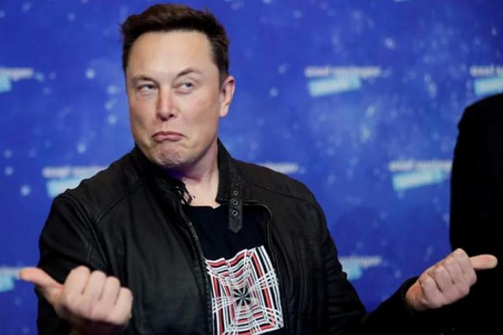 Илон Маск потерял первое место в списке Forbes