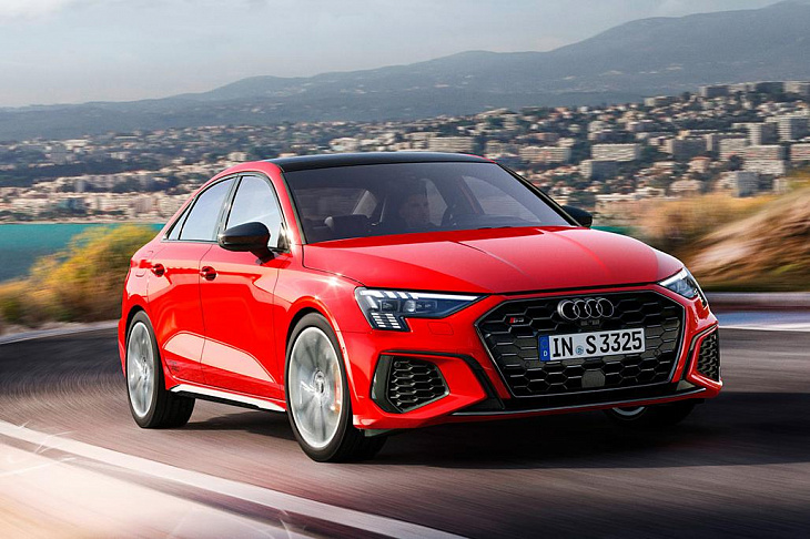 Audi привезла в Россию 290-сильные хэтчбеки и седаны S3 нового поколения