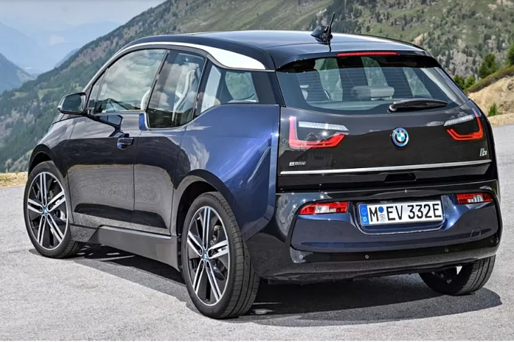 BMW готовит преемника своего «зелёного» компакта i3: первое изображение