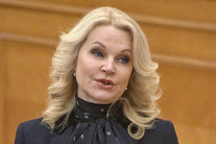 Татьяна Голикова объяснила, почему Россия не торопится открывать границы