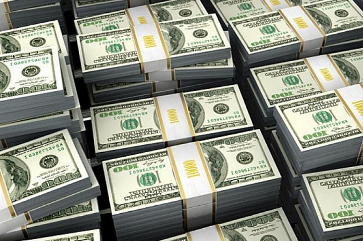 Эксперт рассказал, как выгодно покупать валюту на бирже