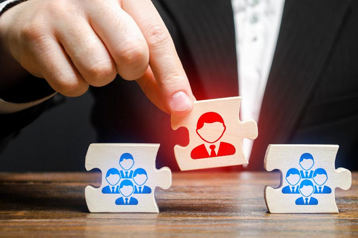 SuperJob сделал обзор зарплат HR-generalist в сфере ритейла