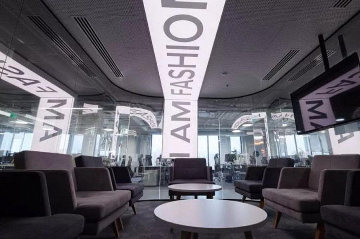 Lamoda превращает московский офис в модное пространство для совместной работы