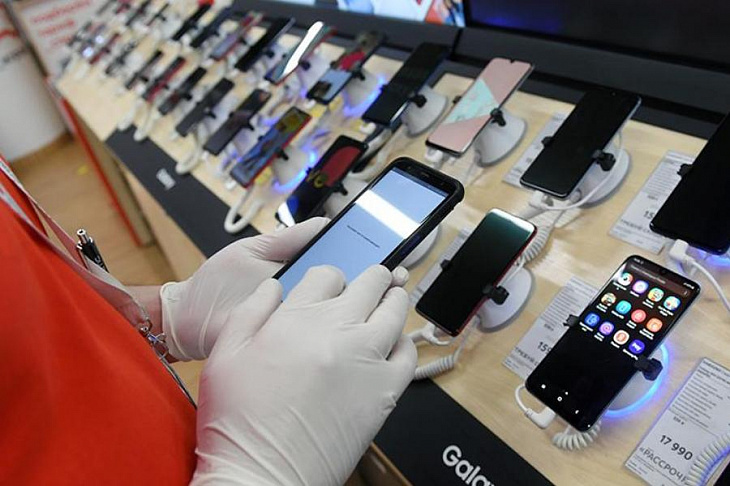 Минцифры допустило перенос сроков предустановки российского софта на гаджеты