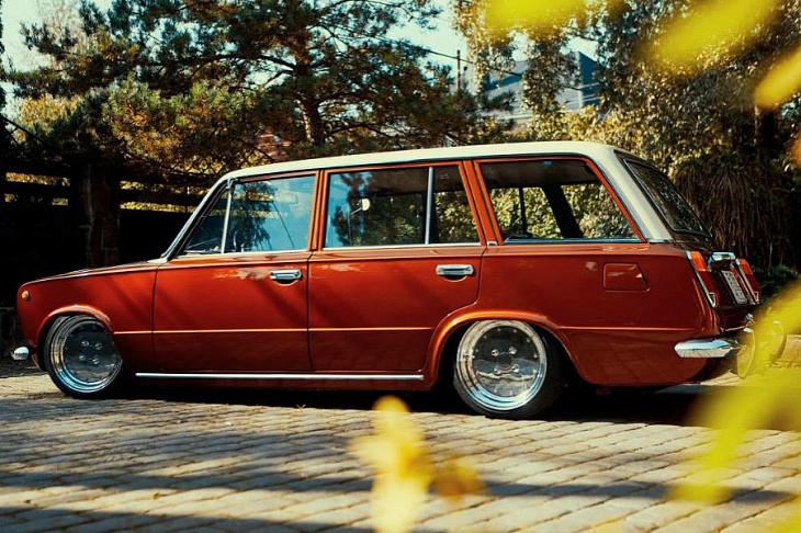 В России выставили на продажу самые дорогие Жигули