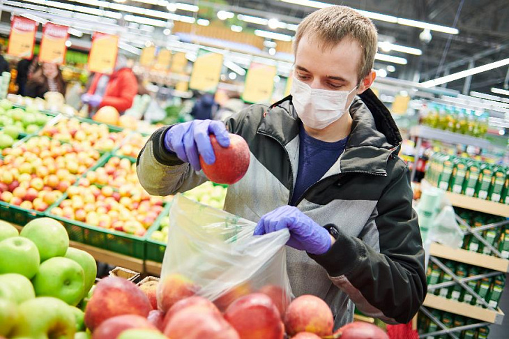 Верховный суд разрешил ритейлерам не обслуживать покупателей без масок